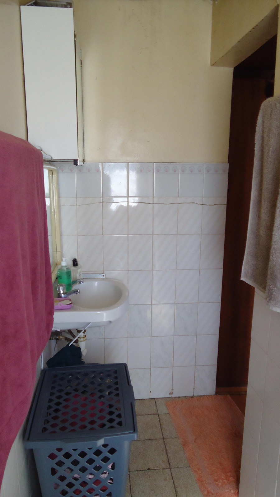 4 Bedroom Property for Sale in Pineview Western Cape